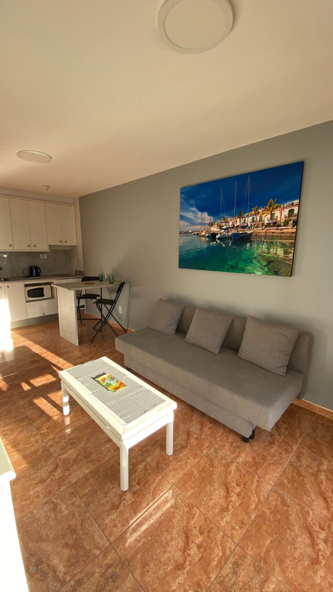 Sea View Apartment In Паталавака Экстерьер фото