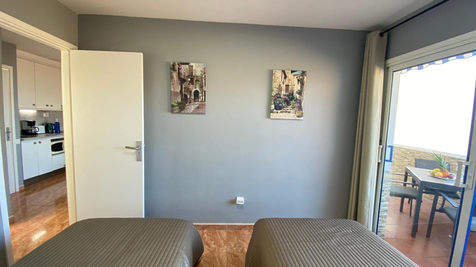 Sea View Apartment In Паталавака Экстерьер фото