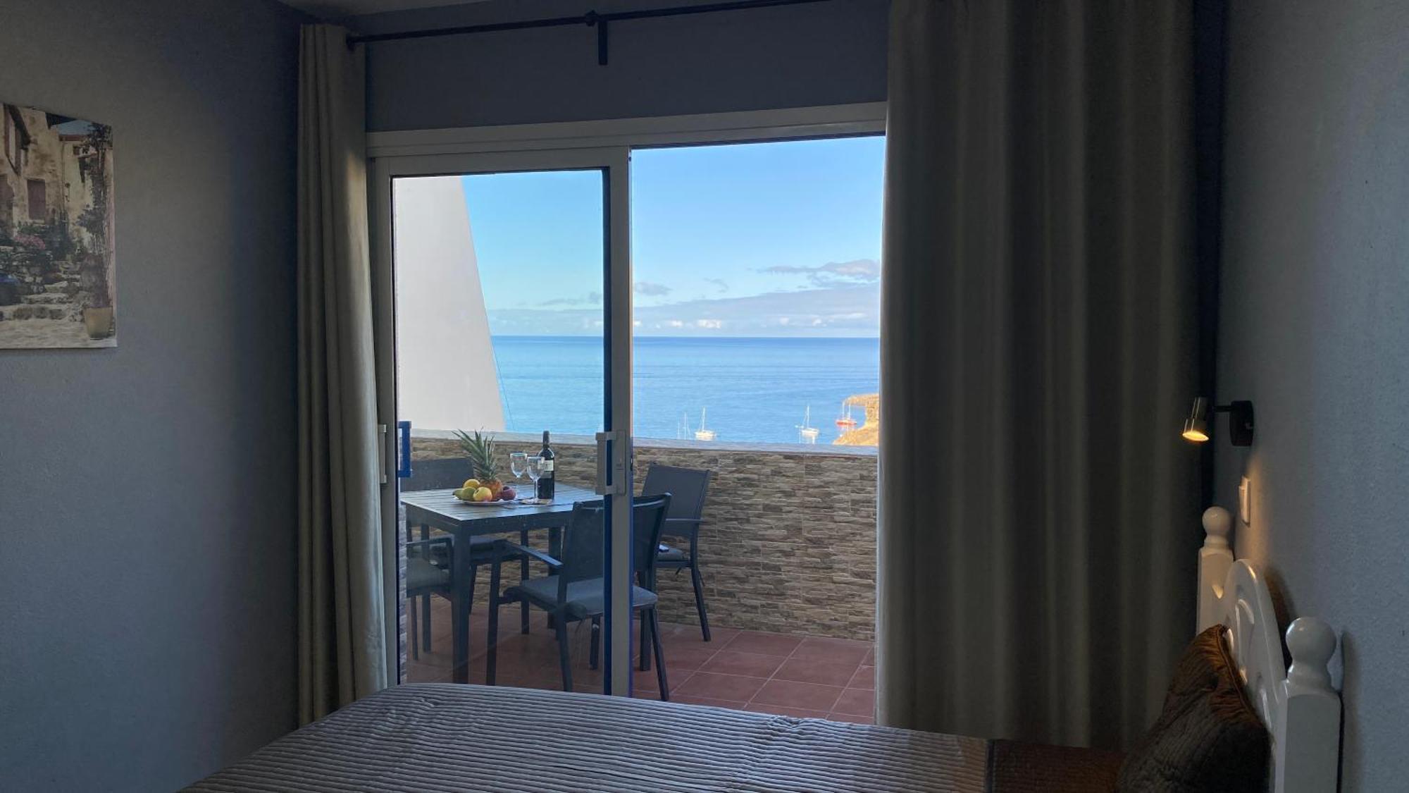 Sea View Apartment In Паталавака Экстерьер фото